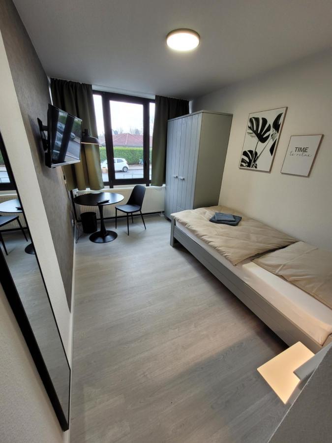 Guesthouse Wi Rooms Юлих Экстерьер фото
