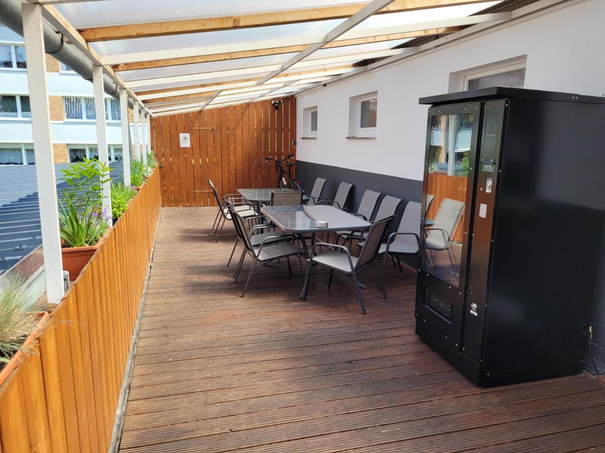 Guesthouse Wi Rooms Юлих Экстерьер фото