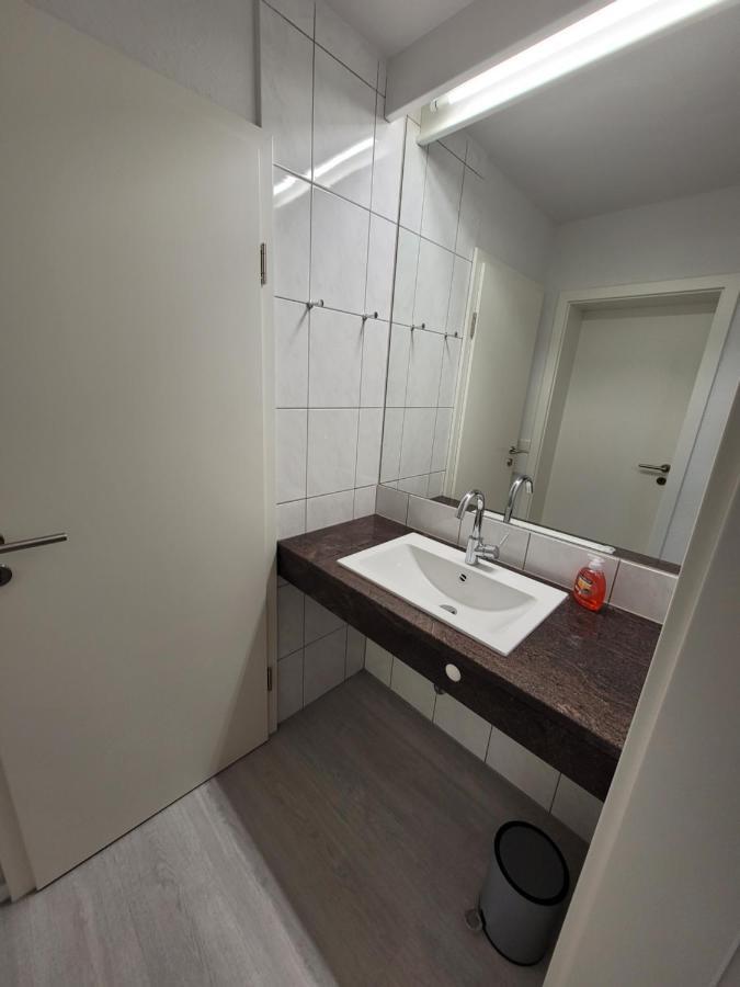 Guesthouse Wi Rooms Юлих Экстерьер фото