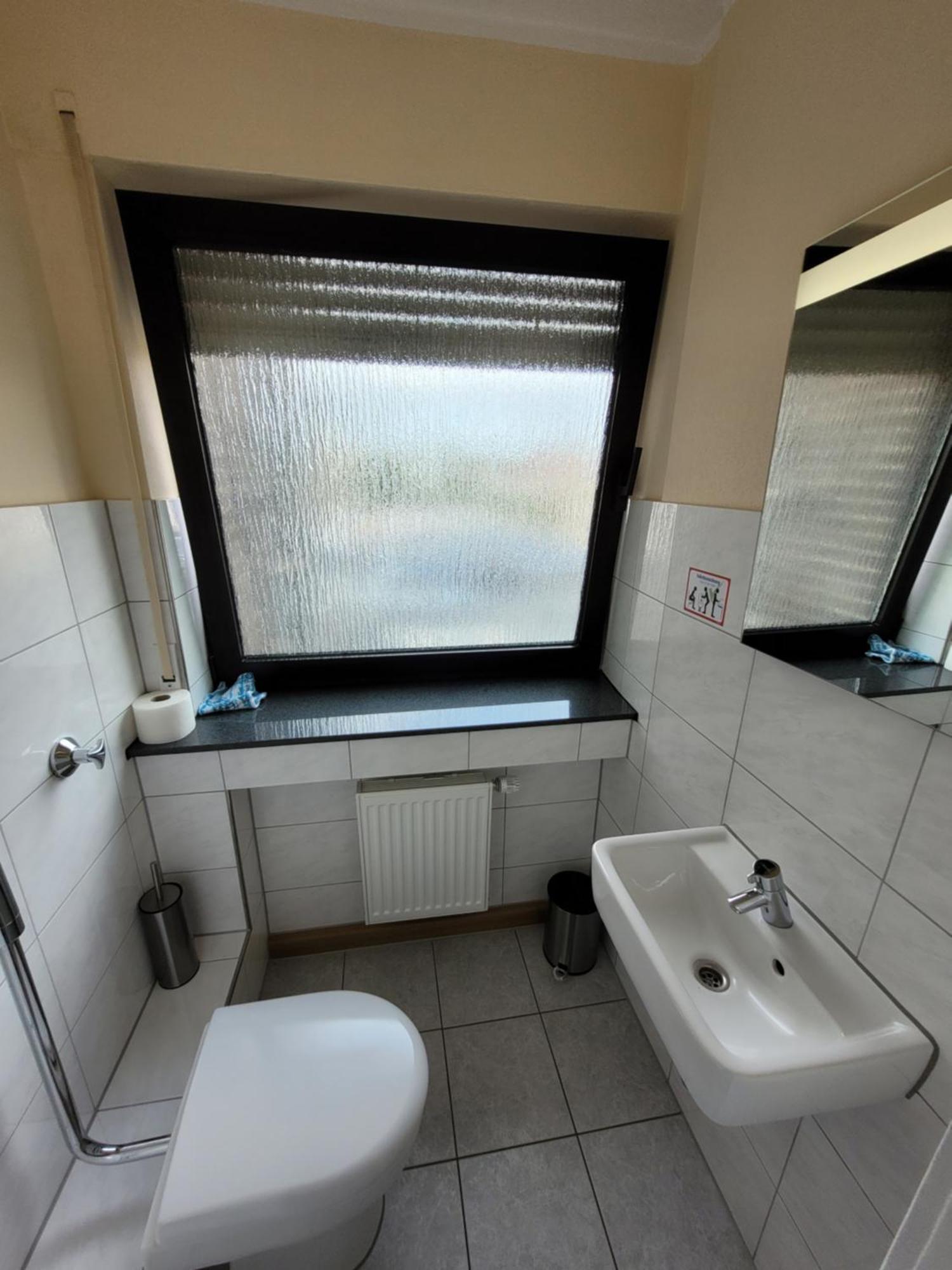 Guesthouse Wi Rooms Юлих Экстерьер фото